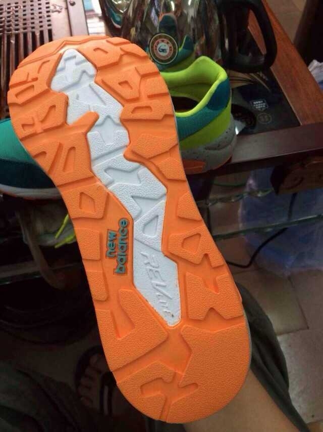 Ь